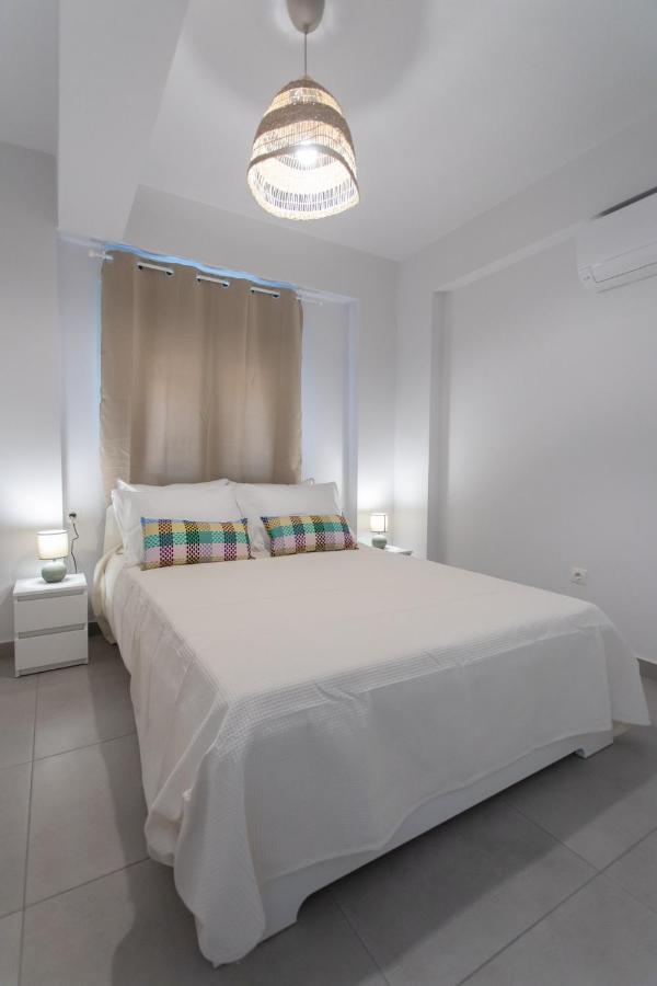 Isida - Cozy Sea Walk Lodge With Private Garden เนอามากรี ภายนอก รูปภาพ