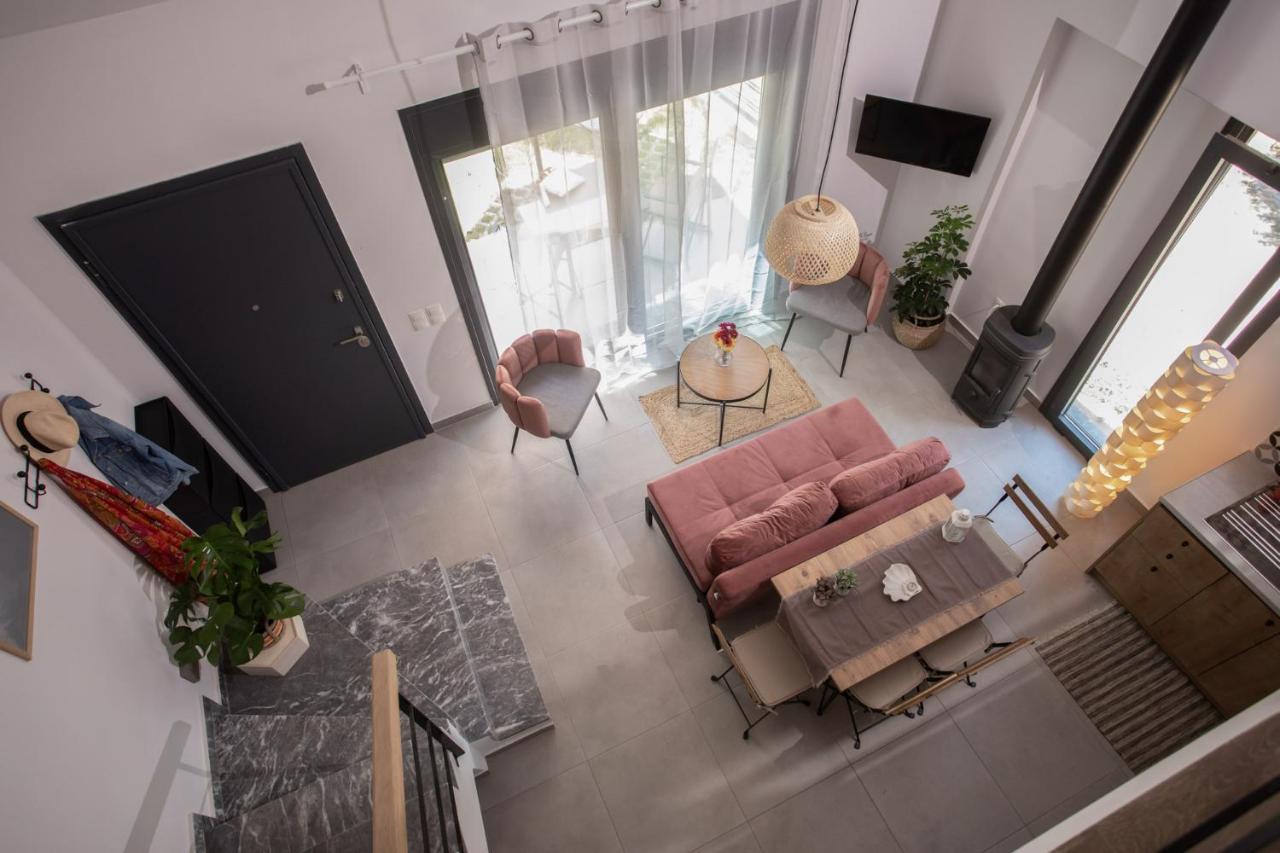 Isida - Cozy Sea Walk Lodge With Private Garden เนอามากรี ภายนอก รูปภาพ